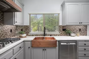 1726 York View Cir, Vista, CA 92084 - Photo 21