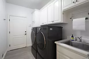 1726 York View Cir, Vista, CA 92084 - Photo 33