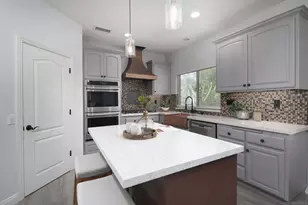 1726 York View Cir, Vista, CA 92084 - Photo 17