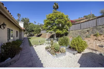  1726 York View Circle, Vista, CA 92084 - Photo 51