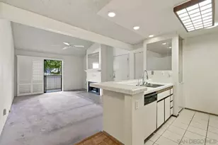 9169 Village Glen, San Diego, CA 92123 - Photo 23