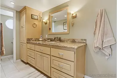  803 Spindrift Dr., Del Mar, CA 92014 - Photo 9