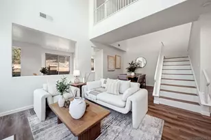 9525 Questa Pointe, San Diego, CA 92126 - Photo 5
