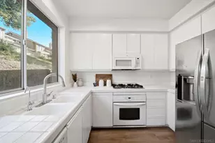9525 Questa Pointe, San Diego, CA 92126 - Photo 11