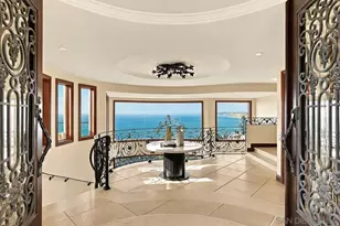 1718 Valdes, La Jolla, CA 92037 - Photo 9