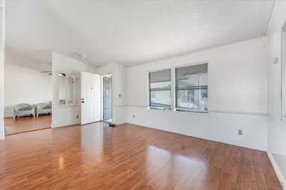  211 N Citrus Avenue 50, Escondido, CA 92027 - Photo 9