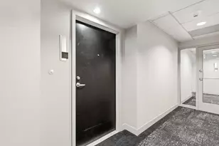 425 W Beech St, San Diego, CA 92101 - Photo 31