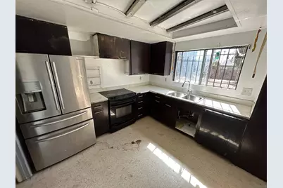  464 E J, Chula Vista, CA 91910 - Photo 13