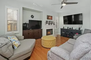 30916 Oakhill Dr, Temecula, CA 92591 - Photo 11