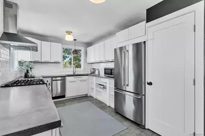  6647 Bell Court, San Diego, CA 92111 - Photo 7