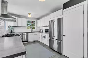 6647 Bell Ct, San Diego, CA 92111 - Photo 7