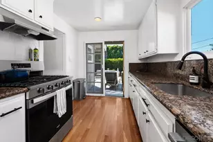 7847-49 Exchange Pl, La Jolla, CA 92037 - Photo 11