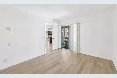  4600 Lamont St #204, San Diego, CA 92109 - Photo 11