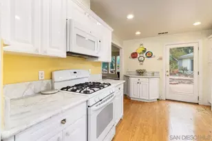 342 Beaumont Dr, Vista, CA 92084 - Photo 15