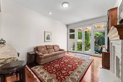  9744 Claiborne Square, La Jolla, CA 92037 - Photo 9