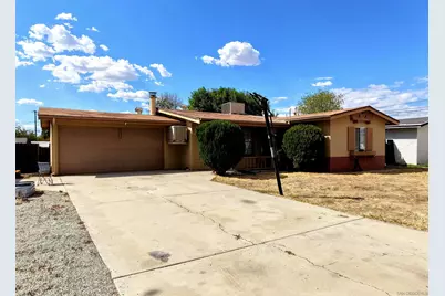  565 S Taylor St, Hemet, CA 92543 - Photo 1
