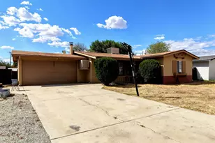 565 S Taylor St, Hemet, CA 92543 - Photo 1