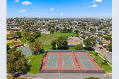  2787 Thunder Dr, Oceanside, CA 92056 - Photo 25