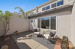 18664 Applewood, Huntington Beach, CA 92646 - Photo 3