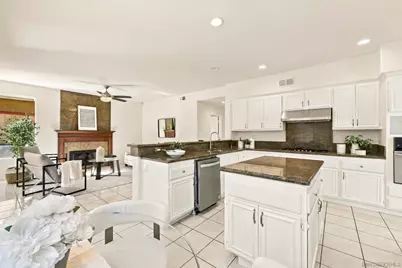  556 Parkside Dr, Chula Vista, CA 91910 - Photo 11