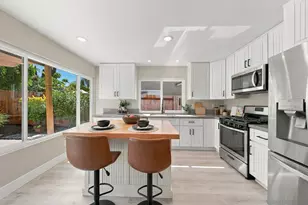 10971 Martinique Way, San Diego, CA 92126 - Photo 9