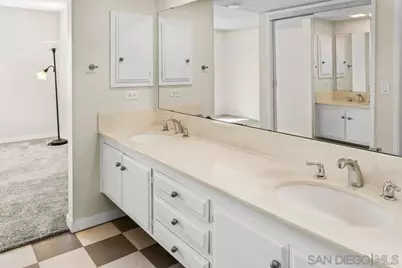  4900 Rosehedge Dr #304, La Mesa, CA 91942 - Photo 19