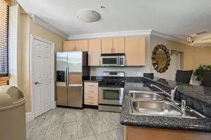 1465 C, San Diego, CA 92101 - Photo 45