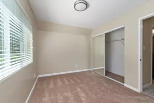 7425 Charmant Dr, San Diego, CA 92122 - Photo 25