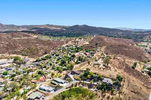 12886 Castle Ct Dr, Lakeside, CA 92040 - Photo 47