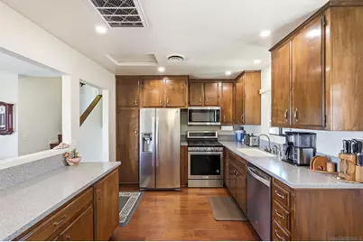  12886 Castle Court Drive, Lakeside, CA 92040 - Photo 9