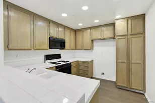 13450 Savanna, Tustin, CA 92782 - Photo 5