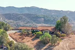 30138 Disney Ln, Vista, CA 92084 - Photo 1