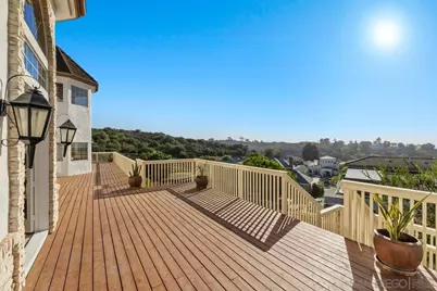  344 Surrey Drive, Bonita, CA 91902 - Photo 17