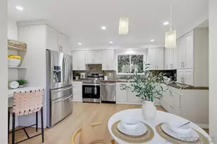 111 Delicias Ct, Solana Beach, CA 92075 - Photo 5