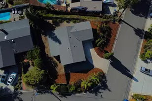 951 Emma, Cardiff by the Sea, CA 92007 - Photo 11