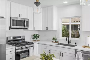 7110 Santa Cruz St, Carlsbad, CA 92011 - Photo 11