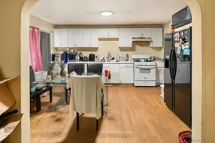 561 E Mission, Escondido, CA 92025 - Photo 13