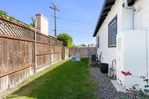 5076 E Mountain View Dr, San Diego, CA 92116 - Photo 23