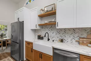 5076 E Mountain View Dr, San Diego, CA 92116 - Photo 7
