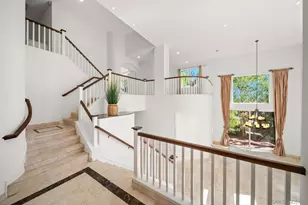6055 Hillpointe Row, La Jolla, CA 92037 - Photo 31