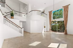 6055 Hillpointe Row, La Jolla, CA 92037 - Photo 15