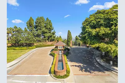  6055 Hillpointe Row, La Jolla, CA 92037 - Photo 1