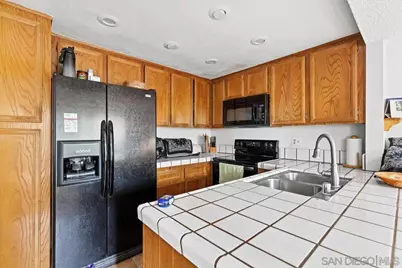  10424 Ridgewater Ln, San Diego, CA 92131 - Photo 9