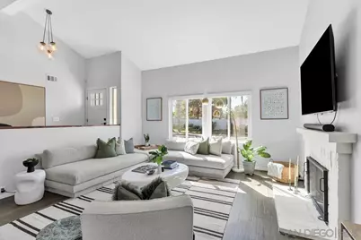  377 N Willowspring Drive, Encinitas, CA 92024 - Photo 9