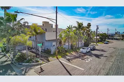  901 S Tremont St, Oceanside, CA 92054 - Photo 3