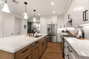 6050 Colt Pl, Carlsbad, CA 92009 - Photo 3