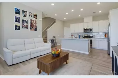  2062 Bluestone  Cir, Chula Vista, CA 91913 - Photo 9