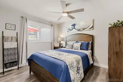  4902 Chateau Drive, San Diego, CA 92117 - Photo 17