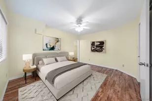 7405 Charmant Dr, San Diego, CA 92122 - Photo 29