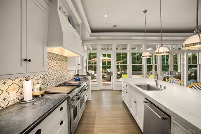  820 Glorietta Blvd, Coronado, CA 92118 - Photo 13